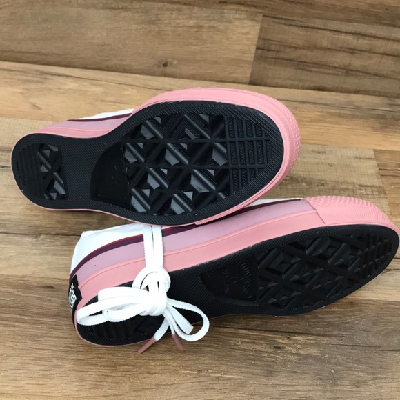 CONVERSE PLATFORM BRAND NEW - Picture 7 of 16